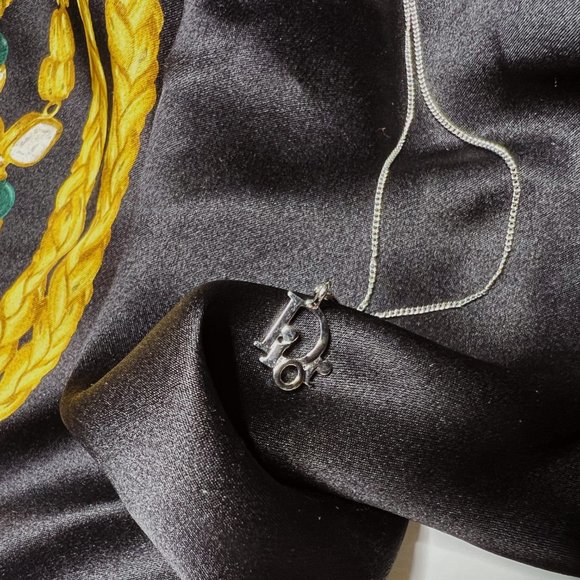 Dior Necklace - Picture 11 of 16